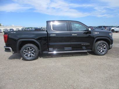 New 2026 GMC Sierra 1500 SLT w/ SLT Premium Package