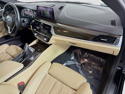 Used 2019 BMW 540i 540i w/ Convenience Package image 30