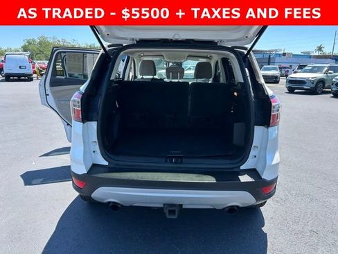 Used 2017 Ford Escape SE w/ Equipment Group 201A image 16