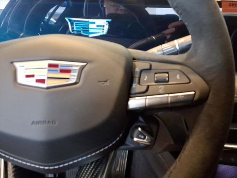 Used 2026 Cadillac CT5 V Blackwing w/ Carbon Fiber 2 Package image 23