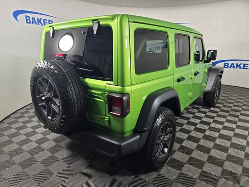 Used 2025 Jeep Wrangler Unlimited Sport AWD/4WD image 5