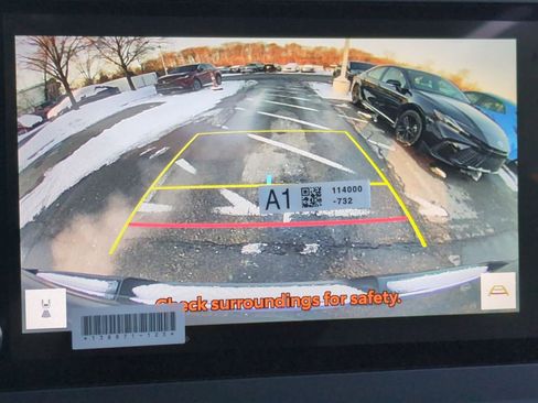 Used 2025 Toyota Tacoma SR5 AWD/4WD image 19