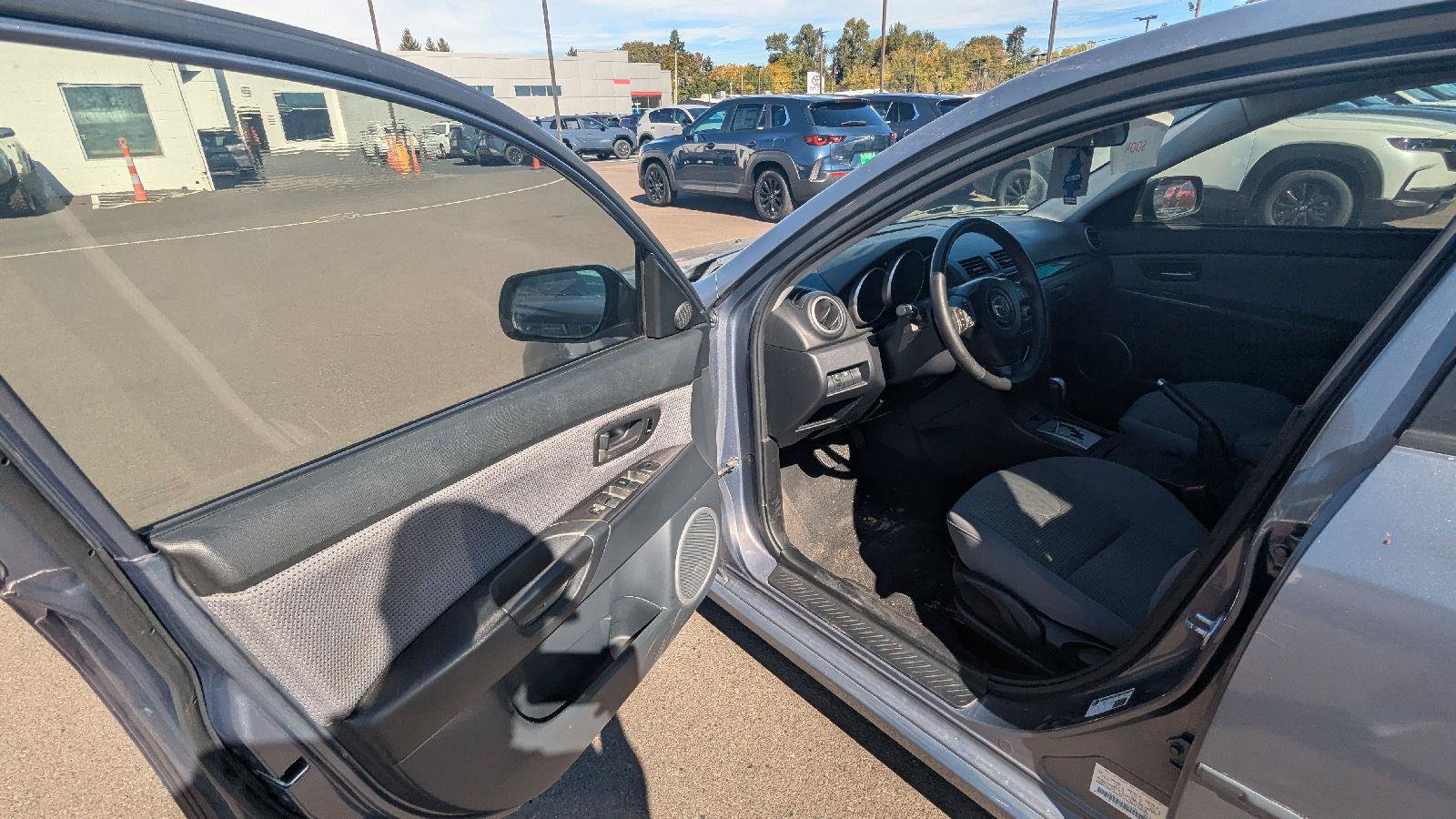 Used 2008 MAZDA MAZDA3 s Touring FWD image 9