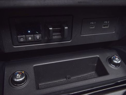 Used 2020 Nissan Titan PRO-4X w/ Pro-4x Convenience Package image 37