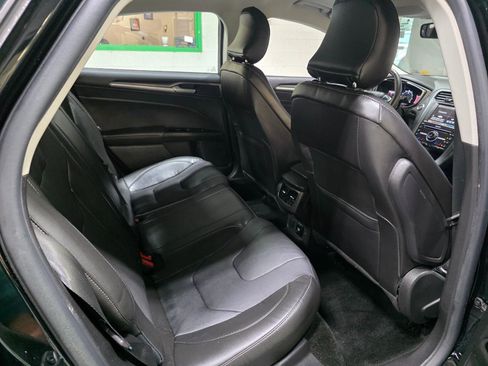 Used 2016 Ford Fusion Titanium AWD/4WD image 22