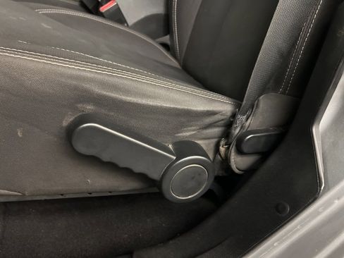 Used 2016 Jeep Wrangler Unlimited Sahara w/ Dual Top Group image 23