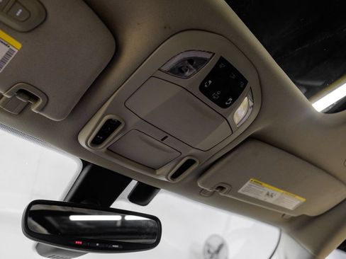 Used 2020 Chrysler Pacifica Limited FWD image 39