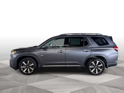 Used 2024 Honda Pilot Touring image 5