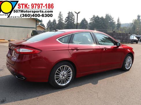 Used 2013 Ford Fusion SE FWD image 9