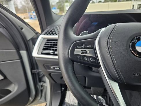 Used 2025 BMW X5 xDrive40i w/ M Sport Package image 26