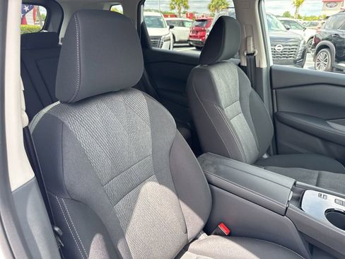 New 2026 Nissan Rogue SV FWD image 18