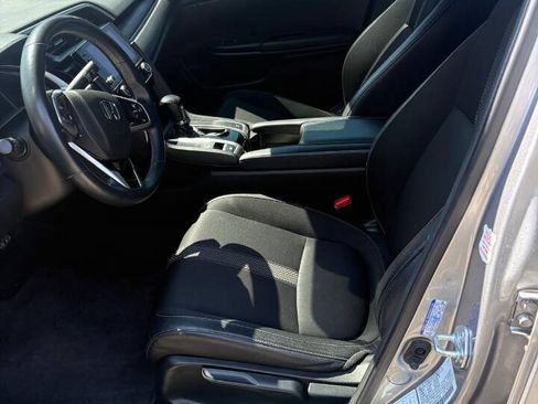 Used 2021 Honda Civic Sport image 5