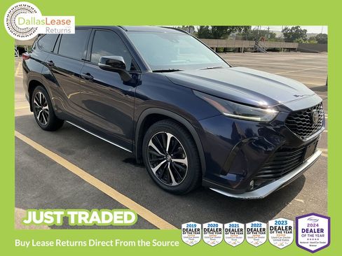 Used 2022 Toyota Highlander XSE FWD image 1