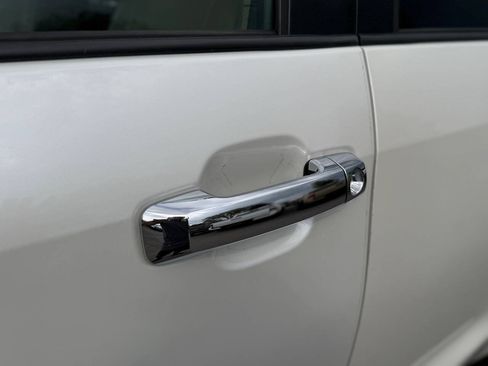 Used 2015 Toyota Sequoia Platinum AWD/4WD image 39