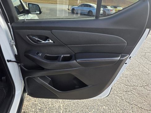 Used 2021 Chevrolet Traverse LS image 14