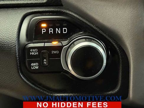 Used 2024 RAM 2500 Big Horn AWD/4WD image 31