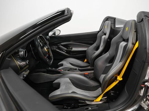 Certified 2022 Ferrari F8 Tributo RWD image 84