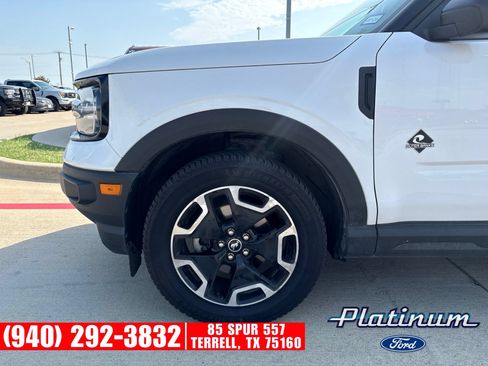 Used 2022 Ford Bronco Sport Outer Banks w/ Tech Package AWD/4WD image 4