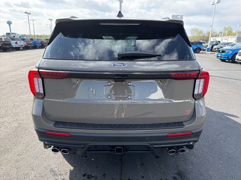 New 2026 Ford Explorer ST AWD/4WD image 4