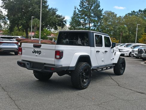 Used 2022 Jeep Gladiator Sport AWD/4WD image 4