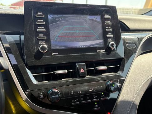 Used 2023 Toyota Camry SE FWD image 21