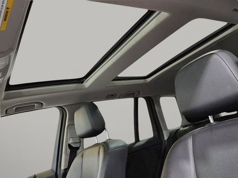 Used 2015 Mercedes-Benz GLK 350 AWD GLK 350 4MATIC 4dr SUV image 31