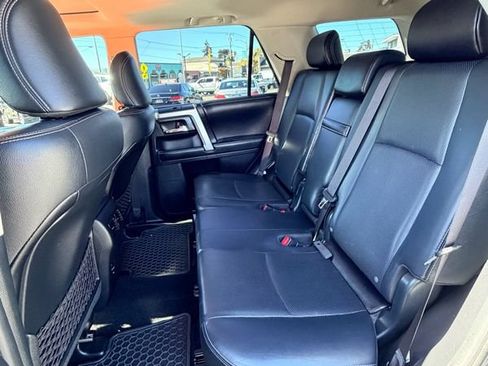 Used 2016 Toyota 4Runner Limited AWD/4WD image 27