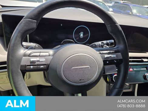 Used 2025 Hyundai Tucson Limited FWD image 21