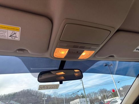 Used 2017 Honda CR-V LX image 18