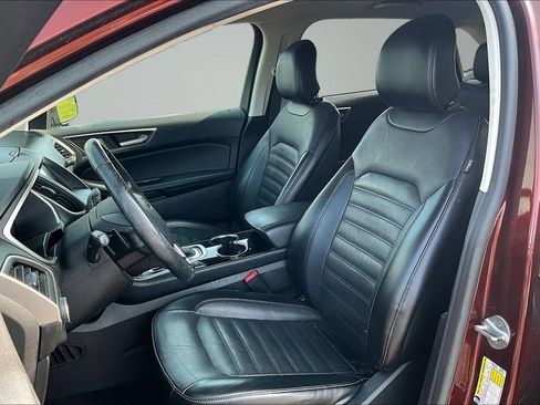 Used 2016 Ford Edge SEL w/ Equipment Group 201A AWD/4WD image 18
