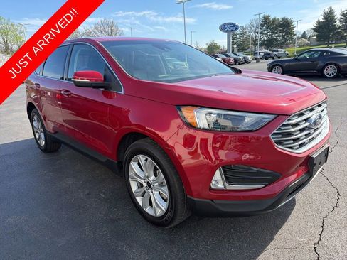 Used 2024 Ford Edge Titanium image 5