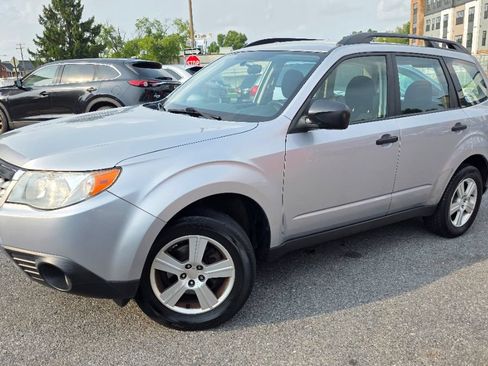 Used 2012 Subaru Forester 2.5X w/ Alloy Wheel Pkg AWD/4WD image 3