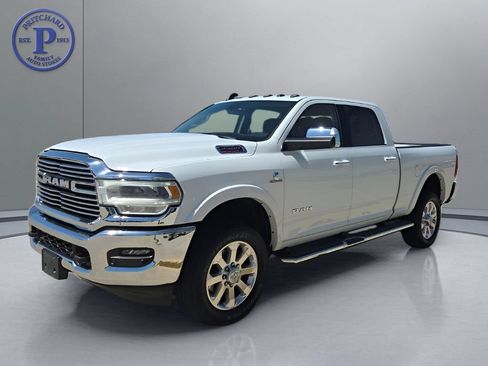 Used 2022 RAM 2500 Laramie AWD/4WD image 3