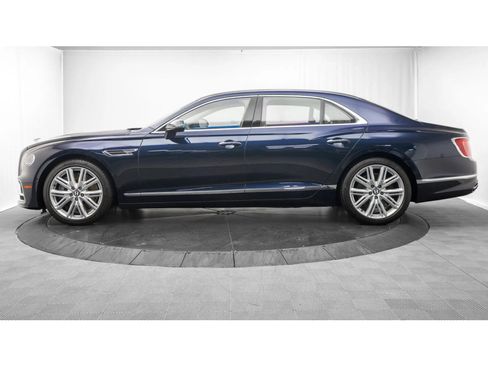 Certified 2023 Bentley Flying Spur V8 AWD/4WD image 9