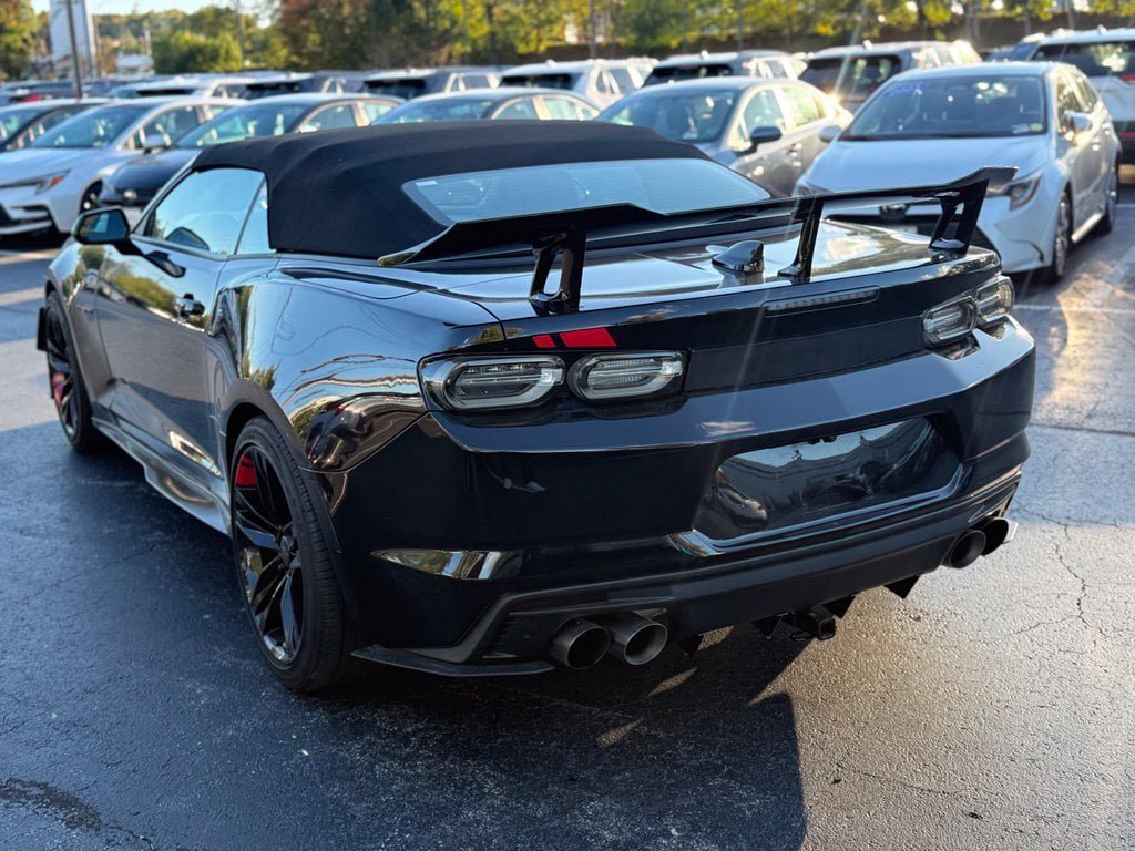 Used 2023 Chevrolet Camaro LT w/ Redline Edition RWD image 5