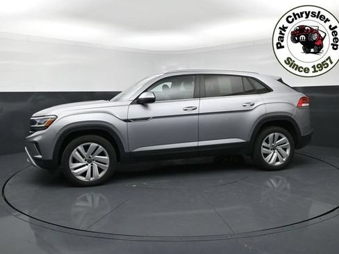 Used 2021 Volkswagen Atlas Cross Sport SE w/ Panoramic Sunroof Package AWD/4WD image 6