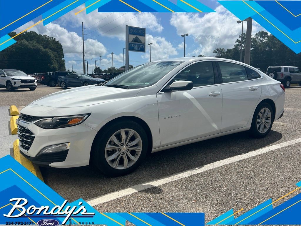 Used 2024 Chevrolet Malibu LT FWD image 1