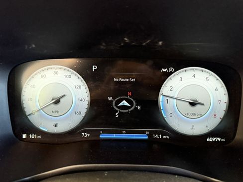 Used 2022 Hyundai Santa Fe SEL w/ Convenience + Premium Package AWD/4WD image 9