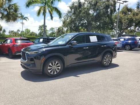 Used 2023 INFINITI QX60 Pure AWD/4WD image 2