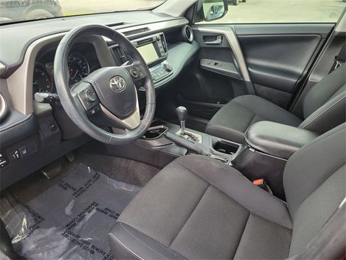 Used 2018 Toyota RAV4 XLE image 11