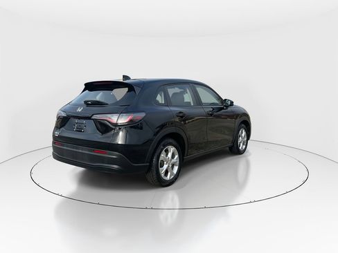 Used 2023 Honda HR-V LX image 8