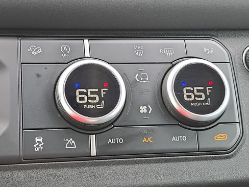 Certified 2023 Land Rover Defender 90 S AWD/4WD image 23