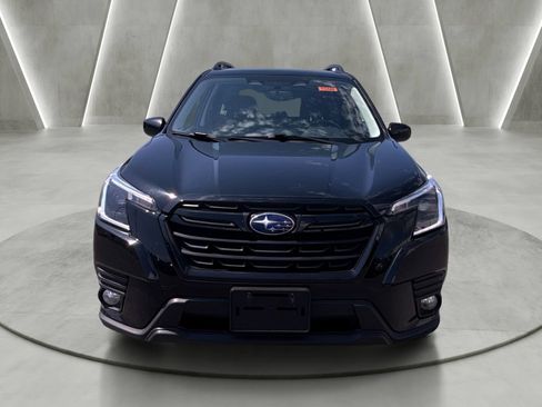 Used 2023 Subaru Forester Premium AWD/4WD image 10