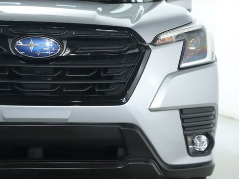Used 2024 Subaru Forester Premium AWD/4WD image 7
