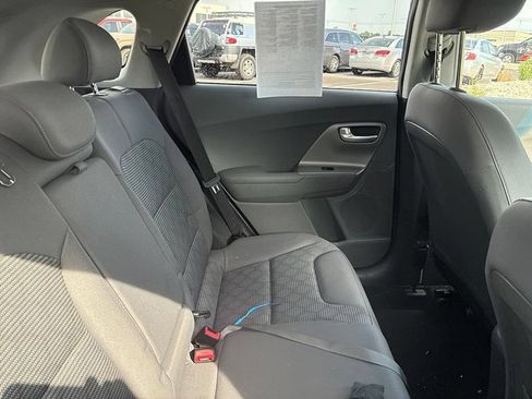 Used 2019 Kia Niro LX FWD image 23