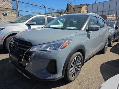 Used 2021 Nissan Kicks SV