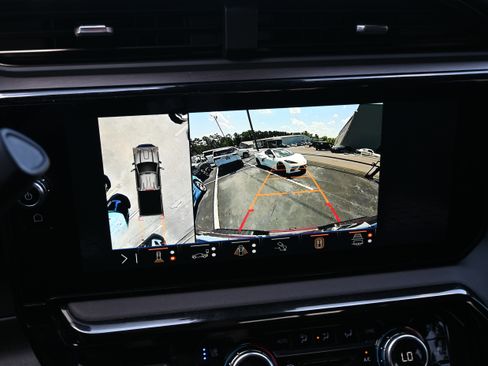 Used 2025 GMC Sierra 2500 AT4 w/ AT4 Premium Plus Package image 14