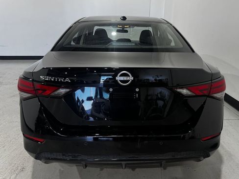 Used 2025 Nissan Sentra SV FWD image 25