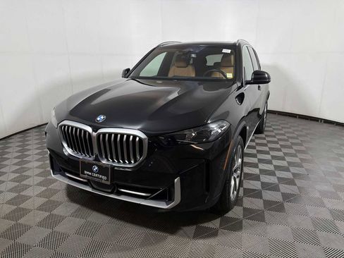 Certified 2024 BMW X5 xDrive40i w/ Parking Assistance Package image 3