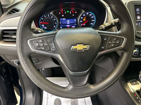 Used 2022 Chevrolet Equinox LS w/ LS Convenience Package AWD/4WD image 13